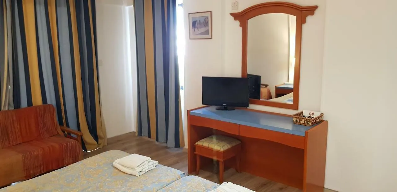 Petalmo City Apartments Larnaca